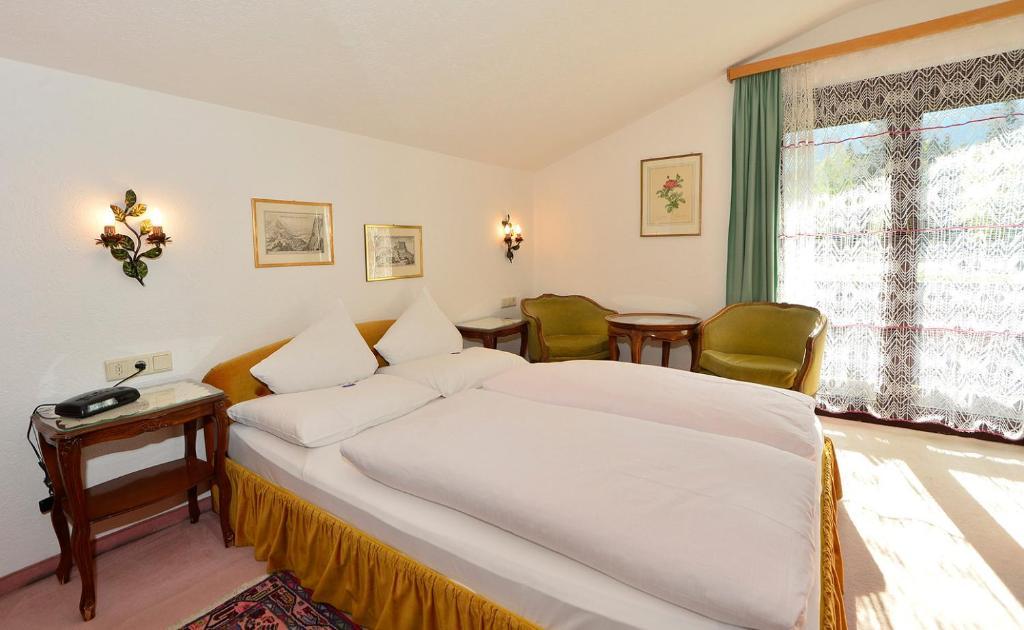 Haus Orplid Otel Seefeld in Tirol Oda fotoğraf